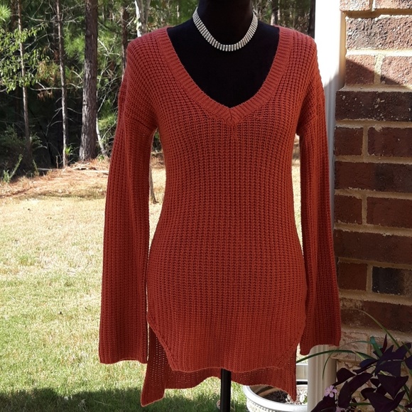 Derek Heart Sweaters - V NECK SWEATER